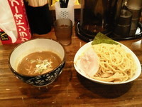 「濃厚カツオつけめん（大盛）￥８５０円」@東京背脂 銀の豚の写真