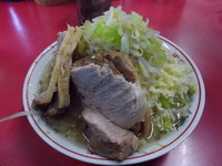 「ラーメンY！+豚」@ラーメン二郎 大宮店の写真