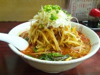 「大野菜ドラごんラーメン８００円中太麺 辛さ中級」@らーめん ドラごんちの写真