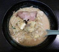 「じゃがコーン牛乳ラーメン￥780」@札幌 塩ラーメン専門店 牛一 札幌時計台店の写真