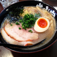 「限定の塩煮干し」@ラーメン 大山家 昭島店の写真