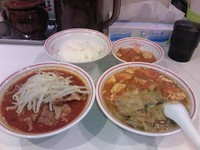 「半ラーメンセット（北極，蒙古）830円，定食170円」@蒙古タンメン 中本 目黒店の写真