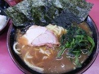 「ラーメン＋半ライス」@王道家の写真