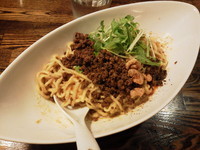 「つゆ無し担々麺」@四川担担麺 阿吽 湯島店の写真