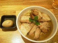 「肉煮干し中華そば＋味玉」@煮干し中華そば三四郎の写真