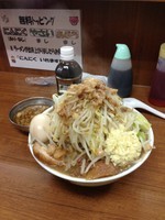 「豚増しラーメン＋味玉(全増し)」@ラーメンの店 どでん 北浦和店の写真