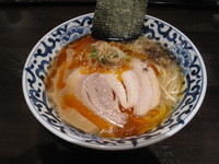 「豚骨魚介辛旨らー麺　770円」@東京駅 斑鳩の写真