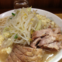 「小豚」@ラーメン二郎 赤羽店の写真