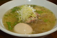 「鶏清湯塩らあめん（110g）　680円（クーポン使用）」@なかじゅう亭 高崎上豊岡店の写真