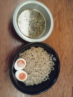 「塩玉つけ麺(あつもり)+塩杏仁プリン」@塩専門 ひるがお 東京駅店の写真