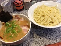 「鳥醤油つけ麺濃厚味＋チャーシュー、700円＋300円」@関口製麺の写真