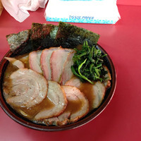 「大盛りチャーシューメン バラチャーシュー5枚」@王道家の写真