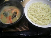 「グリーンカレー鍋つけ麺」@麺創 玄古 新宿御苑店の写真