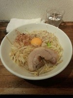 「まぜそば（並・塩・ニンニク・アブラ・チーズ）」@麺処 MAZERUの写真