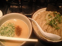 「つけそば大盛＋ご飯」@自家製麺 鶏そば 三歩一の写真