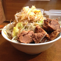 「チャーシュー麺 880円（ヤサイ）」@ラーメン 一文路の写真