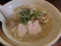 「濃厚鶏白湯そば（780円）＋ささみユッケご飯（200円）」@濃厚鶏そば たけいちの写真