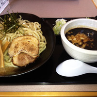 「黒つけ麺¥750＋ライス¥100」@朝日屋の写真