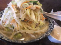 「タンメン大盛り７００円＋野菜まし１００円＋味玉１００円」@焼豚食道の写真