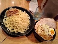 「辛みそつけ麺、メンマトッピング+チャーシュー一枚」@つけ麺道 たけしの写真