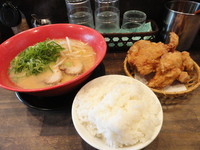 「鶏の唐揚げセット（男気ラーメン）」@らーめん川藤屋 銀閣寺店の写真