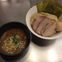 「特製つけ麺 醤油 中盛」@麺処 ほん田 東京駅一番街店の写真