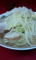 「ラーメン（ニンニク少し） ［650円］」@ラーメン二郎 湘南藤沢店の写真