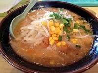 「赤まる（650円）」@味噌まるの写真