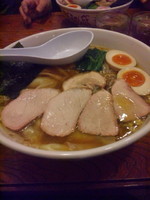 「ワンタンメン味玉入り＋大盛」@白河手打中華 賀乃屋の写真