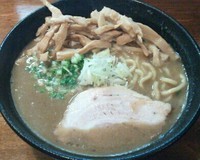 「濃厚魚介豚骨＋めんま」@はりけんラーメンの写真