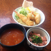 「【祝日限定】海鮮チリソースつけ麺＋桜エビと塩こんぶご飯セット」@ラーメン ひかりの写真