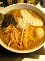 「味玉そば８５０円+大盛り１５０円」@SOBAHOUSE金色不如帰の写真