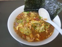 「ピリ辛キャベツラーメン」@よこはま家の写真