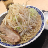 「角ふじ麺 750円 (中盛り、野菜ちょい増し)」@山岸一雄製麺所 IY三郷店の写真