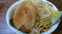 「雷ラーメン／ライト（￥６８０）」@雷 北松戸本店の写真