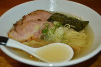 「塩らあめん（大盛り）（220g）　600円」@上州地鶏ラーメン 翔鶴の写真