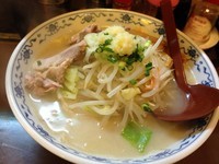 「天きめん （５５０円）＋餃子（３５０円）」@ラーメン 天きの写真