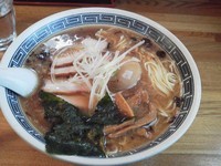 「チャーシュー麺 大盛り 味玉 （動物系）」@中華そば おかめの写真