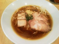 「焼豚醤油そば大盛り」@Japanese Soba Noodles 蔦の写真