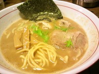 「らーめん」@麺や わたるの写真