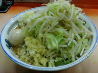 「小ラーメン+半熟玉子+ヤサイ+玉葱+生姜」@麺屋 桐龍の写真