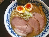 「特製濃厚らー麺」@九段 斑鳩の写真