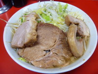 「小ラーメン（にんにく）　６５０円」@ラーメン二郎 西台駅前店の写真