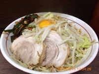 「小ラーメン汁なしとニラキムチ」@ラーメン二郎 横浜関内店の写真