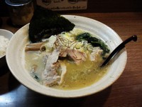 「こってり白湯ラーメン（塩）」@らーめん とりひろの写真