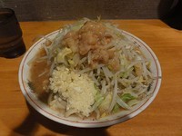 「小ラーメン　650円　ニンニク/脂」@豚星。の写真