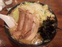 「男気ニボ（大盛300g、ニボレベル3）」@いざかや WISH!の写真