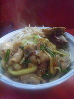 「豚スタミナまぜそば＋豚2枚＋味玉」@麺屋 桐龍の写真