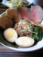 「特製油そば全部のせ＋油そばスープ（50円）」@RAMEN DINING JinGuの写真