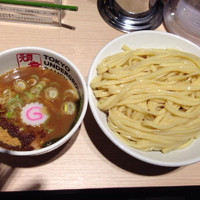 「濃厚つけ麺(XL)」@TOKYO UNDER GROUND RAMEN 頑者の写真